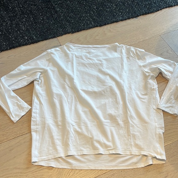 lululemon athletica Tops - Lululemon back in action long sleeve shirt